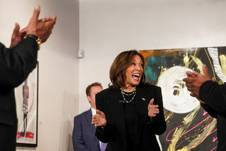 Ứng cử viên tổng thống đảng Dân chủ Phó Tổng thống Hoa Kỳ Harris vận động tranh cử ở Detroit