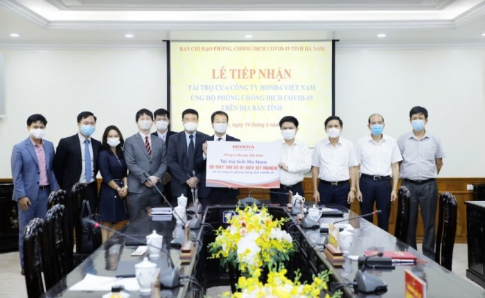 Honda đóng góp cho Quỹ số tiền 12 tỷ đồng cho “Quỹ Văcxin phòng Covid-19”.