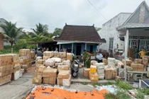 Cần Thơ: Phát hiện cơ sở làm nước hoa giả, thu giữ lượng lớn tang vật