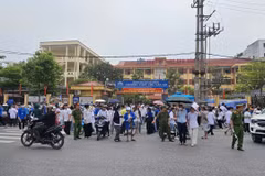 Sĩ tử sau thi tốt nghiệp: Khủng hoảng tâm lý và sức khỏe