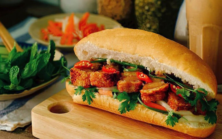 banh-mi-heo-quay2.jpg