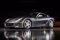 Ferrari SA Aperta - siêu xe cực hiếm màu Grigio Silverstone 