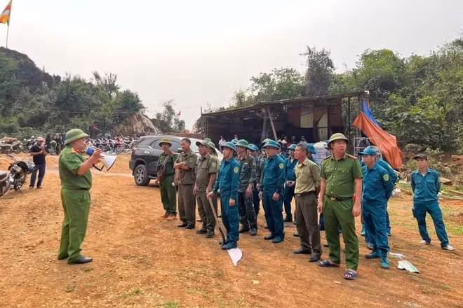 Hơn 200 người tìm kiếm anh Lê Văn Dương mất tích tại Nghệ An