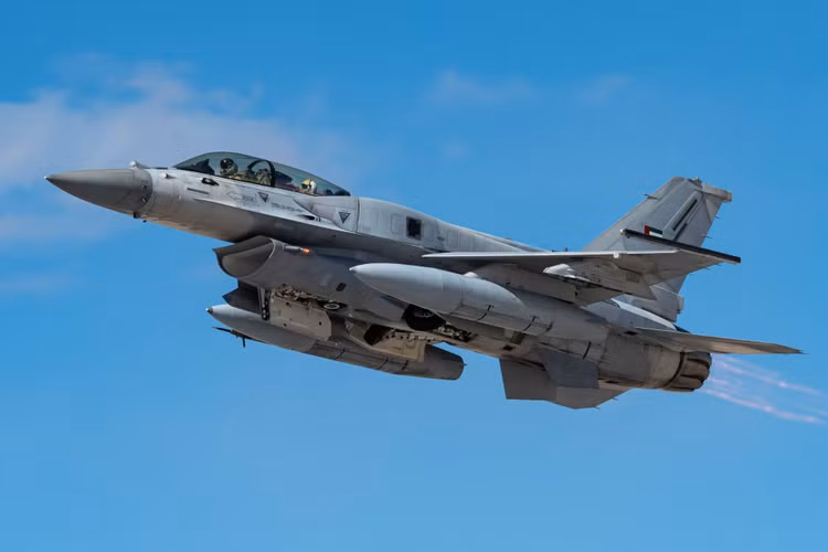 united-arab-emirates-invests-in-long-term-sustainment-of-f-16-fighters-with-strategic-us-support-6d0fc407.jpg