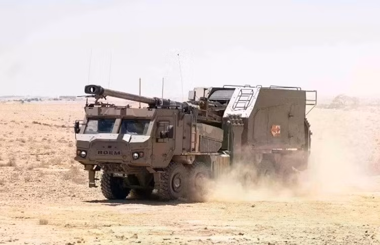 israel-fields-sigma-155-roem-automated-artillery-system-as-m109-replacement-for-faster-fires-6dfa8311.jpg