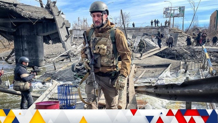 ຍິ່ງໄປກວ່ານັ້ນ, ບາງເສັ້ນປ້ອງກັນຂອງຢູເຄຣນຢູ່ຈຸດສູ້ຮົບເລີ່ມພັງທະລາຍລົງ, ບັງຄັບໃຫ້ຜູ້ຖືກກ່າວຟ້ອງຕ້ອງຖອຍອອກຈາກຕໍາແຫນ່ງຫລັງເພື່ອຈັດກຸ່ມຄືນ. ຊ່ອງຫວ່າງທີ່ເກີດຂື້ນໃນແຜນທີ່ຄວບຄຸມຢ່າງໄວວາໄດ້ກາຍເປັນເປົ້າຫມາຍຂອງກໍາລັງຂອງລັດເຊຍທີ່ຈະຂຸດຄົ້ນ, ເຮັດໃຫ້ພວກເຂົາຄ່ອຍໆເຂົ້າໄປໃນເຂດປ້ອງກັນທີ່ຍັງເຫຼືອຢູ່ໃນພື້ນທີ່. 6-1783.jpg