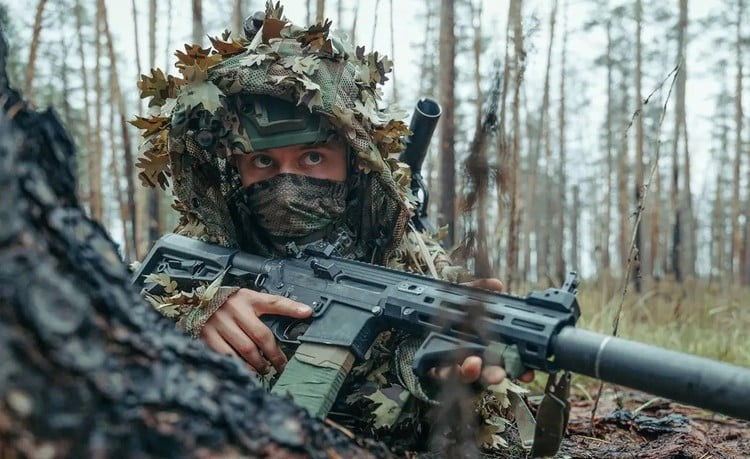 Taktische Analysten gehen davon aus, dass Russland, anstatt Orechow direkt anzugreifen, eine Taktik der Abriegelung des Rückens anwenden könnte, ähnlich der Operation in Pokrowsk. Dadurch soll die Versorgung aus dem Hinterland geschwächt und den ukrainischen Streitkräften Munition, Treibstoff und Verstärkung entzogen werden, was sie zum Rückzug zwingt oder sie allmählich vernichtet. 4-anh-reddit.jpg