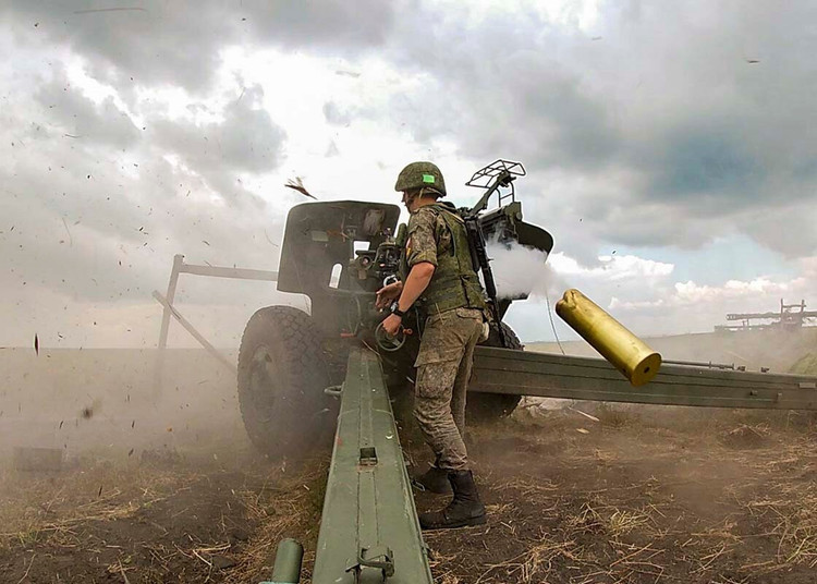 ការកើនឡើងនៃល្បឿននៃការវាយលុកបាននាំឱ្យអ្នកសង្កេតការណ៍លោកខាងលិចមួយចំនួនព្រួយបារម្ភថា រុស្ស៊ីអាចពង្រីកយុទ្ធនាការរបស់ខ្លួននៅភាគខាងត្បូងនៃ Zaporizhzhia ខិតទៅជិតទីក្រុង Melitopol ដែលជាចំណុចសំខាន់ដែលតភ្ជាប់ទីក្រុង Donetsk ជាមួយឧបទ្វីបគ្រីមៀ។ ប្រសិនបើរឿងនេះកើតឡើង ខ្សែការពារភាគខាងត្បូងរបស់អ៊ុយក្រែនទាំងមូលអាចនឹងត្រូវបានគំរាមកំហែងយ៉ាងធ្ងន់ធ្ងរ។ 11.jpg