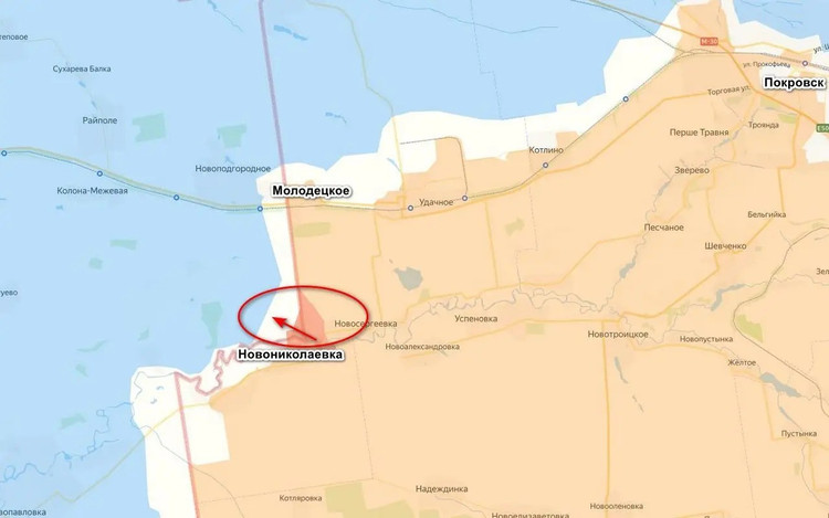 Russischen Militärquellen zufolge startete die Einsatzgruppe „Zentrum“ einen koordinierten Angriff unter Beteiligung von Luft- und Bodentruppen und drängte ukrainische Einheiten aus der mehrschichtigen Verteidigungslinie. Die Stellung befindet sich im Schnittpunkt der Provinzen Donezk und Dnipropetrowsk – der natürlichen Grenze zwischen den beiden Hauptkampfrichtungen. 2-anh-topwar.jpg
