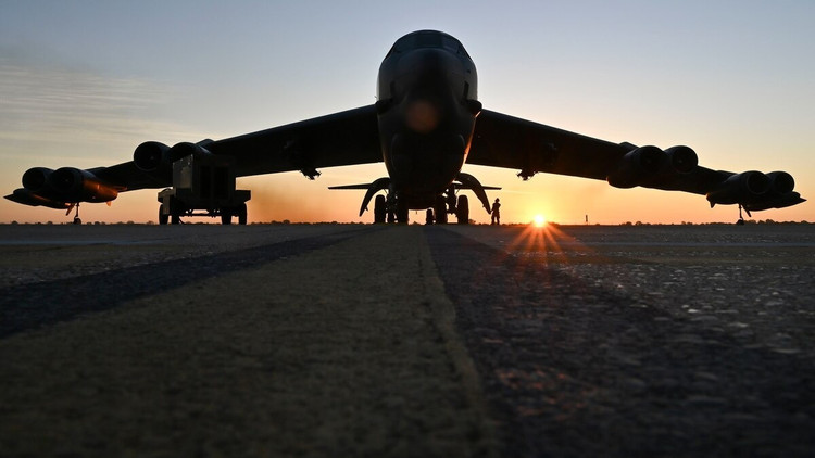 Кілька OSINT-каналів швидко присвоїли трьом B-52 позначення місії BUNNY01/02/03. Однак усі ці припущення не були підтверджені ні ВПС США, ні Міністерством оборони, що робить політ ще більш загадковим і приваблює міжнародних спостерігачів. 3-anh-reddit.jpg