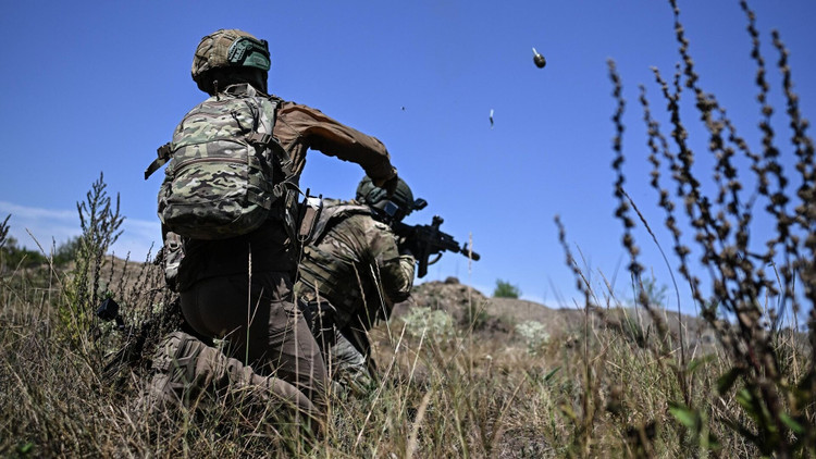 ជាមួយនឹង Krasnogorskoye ក្រោមការគ្រប់គ្រងរបស់រុស្ស៊ី រូបភាពនៅលើសមរភូមិ Zaporizhzhia កំពុងផ្លាស់ប្តូរយ៉ាងឆាប់រហ័ស។ ប្រភពនៅក្នុងទីក្រុងគៀវបានសារភាពថាសម្ពាធក្នុងតំបន់កំពុងកើនឡើង ខណៈដែលទីក្រុងម៉ូស្គូអះអាងថាវាកំពុង  12.jpg