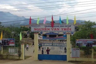 Nhiều học sinh ở Trà My nhập viện sau khi uống trà sữa nghi ngộ độc thực phẩm