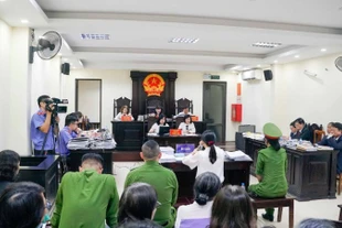 Lạm thu tiền dạy thêm, cựu Hiệu trưởng bị đề nghị mức án 4-5 năm tù