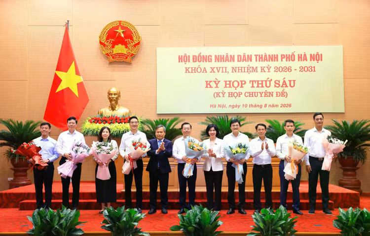 ha-noi-mien-nhiem-11-lanh-dao-so-nganh-1005.jpg
