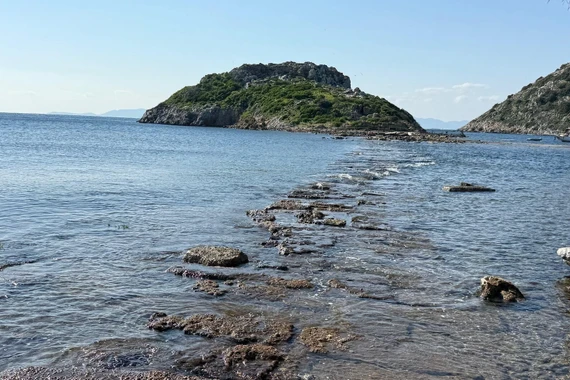 Mực nước biển rút xuống lộ con đường cổ 3.500 năm tại Thổ Nhĩ Kỳ