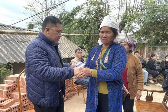 1 trẻ tử vong, nhiều người trong gia đình nhập viện nghi ngộ độc thực phẩm