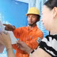 Áp lực giá điện mùa hè tăng, người tiêu dùng thay đổi thói quen sinh hoạt