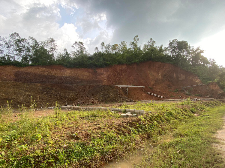 Lang Son: Dang bi cong an dieu tra, muong thuy loi tiep tuc gay, do-Hinh-14