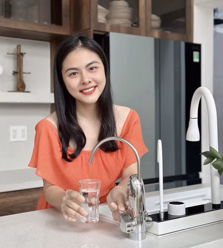 Van Trang va chong dai gia song sung tuc trong biet thu 1.000m2-Hinh-2