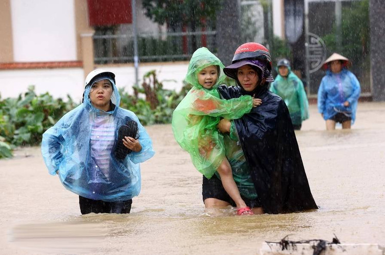 BÁO TRI THỨC VÀ CUỘC SỐNG KÊU GỌI ỦNG HỘ ĐỒNG BÀO VÙNG BÃO LŨ BAO TRI THUC VA CUOC SONG KEU GOI UNG HO DONG BAO VUNG BAO LU