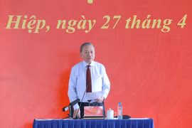 Tổng Bí thư, Chủ tịch nước Tô Lâm trò chuyện với công nhân, người lao động TPHCM