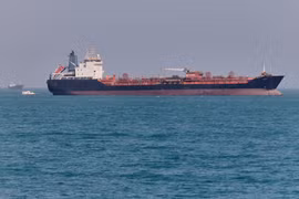 Mỹ bắn hạ 4 máy bay không người lái của Iran