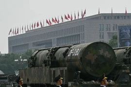 Hơn 100 tên lửa ICBM Trung Quốc nạp đầu đạn, Mỹ nhấp nhỏm không yên