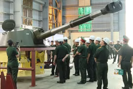 Bộ Quốc phòng chỉ đạo đẩy nhanh thời gian chế tạo xe tăng hạng nhẹ T-1