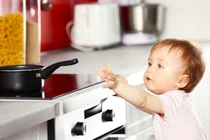 Cần làm gì khi trẻ bị bỏng?