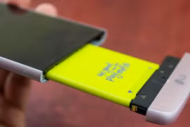 Châu Âu bất ngờ đưa cả thế giới smartphone quay trở về quá khứ