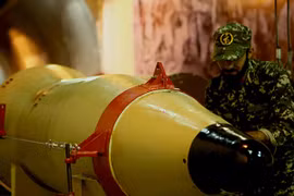 Ông Trump nói còn 48 giờ trước khi "địa ngục" ập xuống