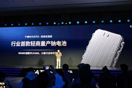 Pin natri-ion thương mại đầu tiên trên thế giới dành cho xe điện