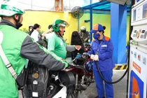 Nguồn cung xăng dầu trong nước vẫn ổn định 