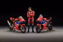 Ra mắt Honda CBR1000RR-R Fireblade SP Dean Harrison Edition giới hạn 12 xe