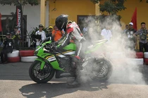 Kawasaki Ninja ZX-6R 2025 ra mắt khách Việt, giá 299 triệu đồng