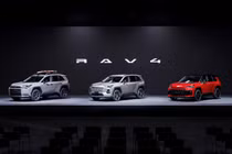 Toyota RAV4 2026 từ dưới 30.000 USD, mở bán cuối năm nay