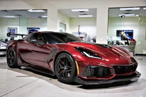 Lý do Chevrolet Corvette ZR1 2019 cũ bán lại đắt hơn siêu xe 2025 mới