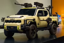 Bất ngờ với bán tải Kia Tasman bản quân sự cực chất từ Ai