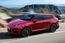 SUV cỡ lớn Porsche K1 "quay xe" bỏ động cơ điện, dùng động cơ V8