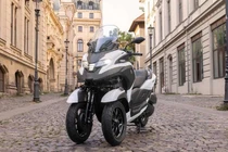 Ra mắt Yamaha Tricity 300 2026 - xe tay ga 3 bánh có túi khí như ôtô