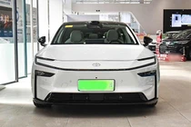 Toyota bZ7 2026 mở bán - sedan điện chạy 700 km/sạc, từ 683 triệu đồng