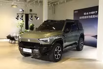 SUV điện Dongfeng M-Hero M817 đạt 10.000 đơn chỉ sau 24h