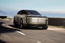 Ngắm SUV coupe điện Bentley đầu tay - giống BMW lai Volvo