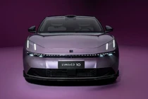 Lynk & Co 10 EM-P từ 700 triệu, "ăn" chỉ 4,2 lít xăng/100km