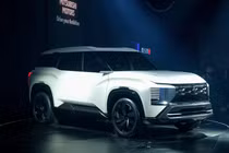 Mitsubishi Destinator - "DST Concept thương mại" chốt ra mắt