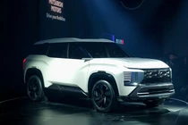 Mitsubishi Destinator - "DST Concept thương mại" chốt ra mắt