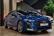 Cận cảnh Audi A5 2026 "chốtb giá" từ 2,199 tỷ tại Việt Nam