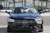 Mercedes-Benz CLA 2025 "cháy hàng" chỉ sau 3 tháng ra mắt