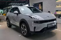 Chi tiết Lynk & Co 06 Core Plus từ 679 triệu tại Việt Nam