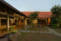 Nhà cấp 4 mái ngói cho gia đình nhiều thế hệ 